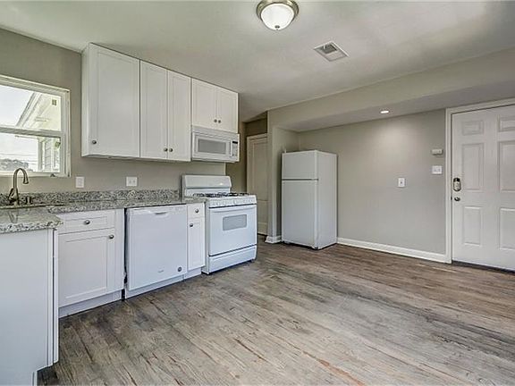4th image of 3502 Rosedale St