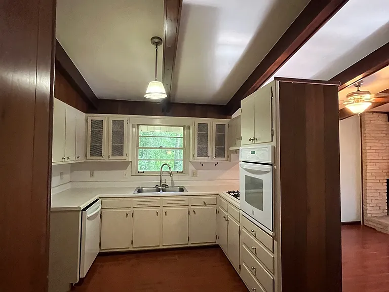 2906 Branchwood Dr — Photo 41
