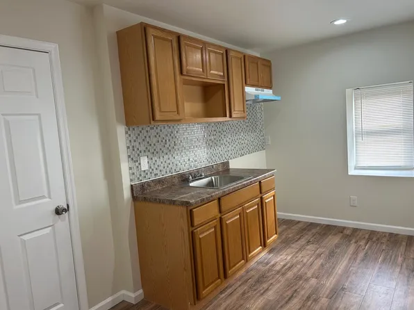 328 E Rittenhouse St Floor 3, Philadelphia, PA 19144