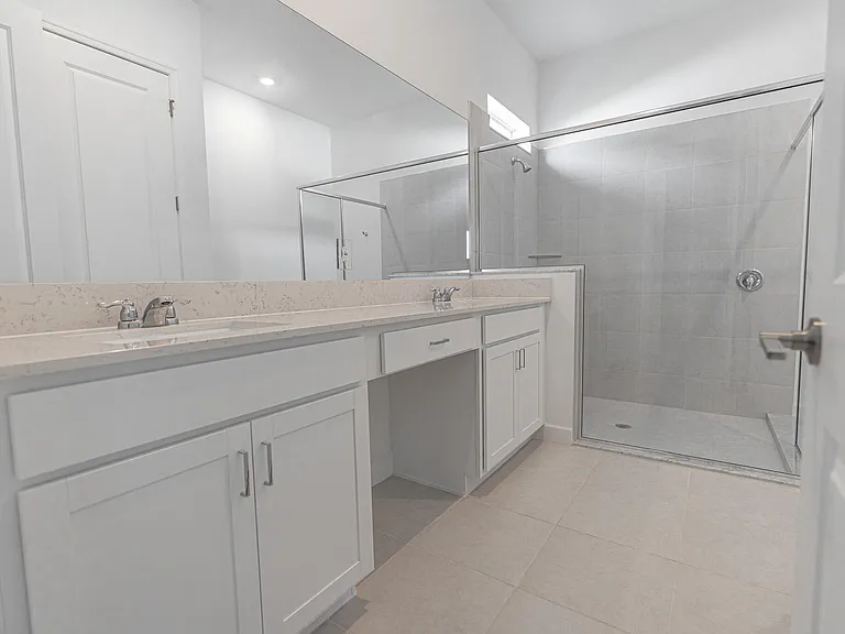 13885 SE Riversway St — Photo 15