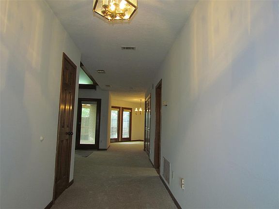 4th image of 1300 W Church St APT 9