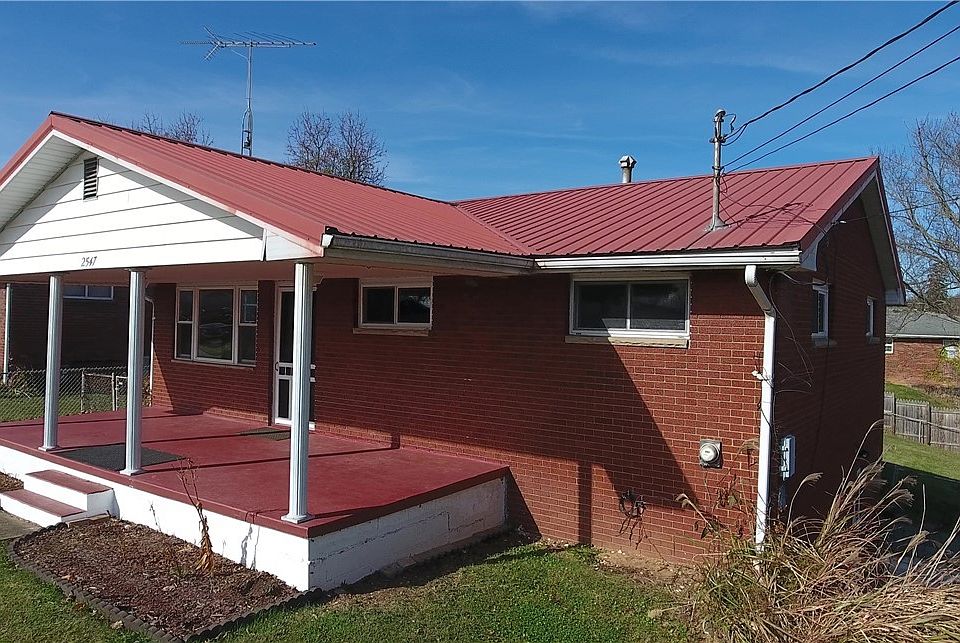 1st image of 2547 16th Ave