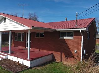 2547 16th Ave, Parkersburg, WV 26101