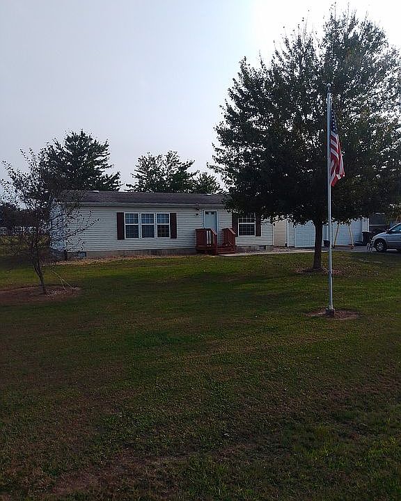 1104 Rabbit Trail Dr, Altamont, IL 62411 Zillow