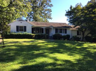 915 Ironington Rd, Richmond, VA 23227