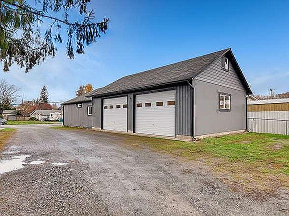 2nd image of 38523 SE King St
