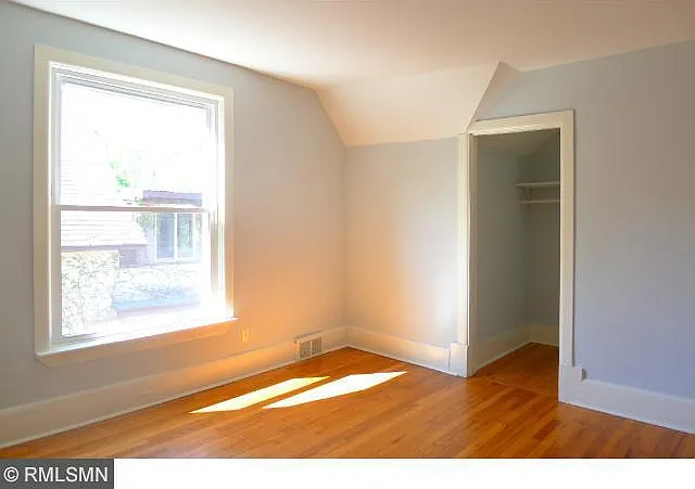 1051 17th Ave SE — Photo 5