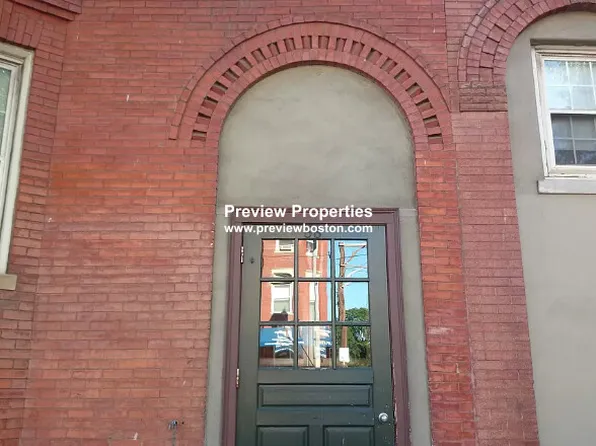 (undisclosed Address), Jamaica Plain, MA 02130