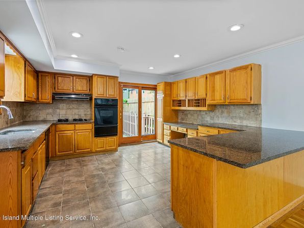 323 Getz Ave