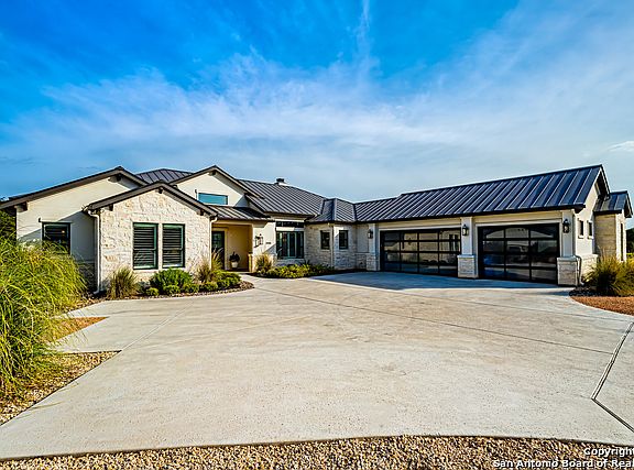 5th image of 2446 Wallaby Cir