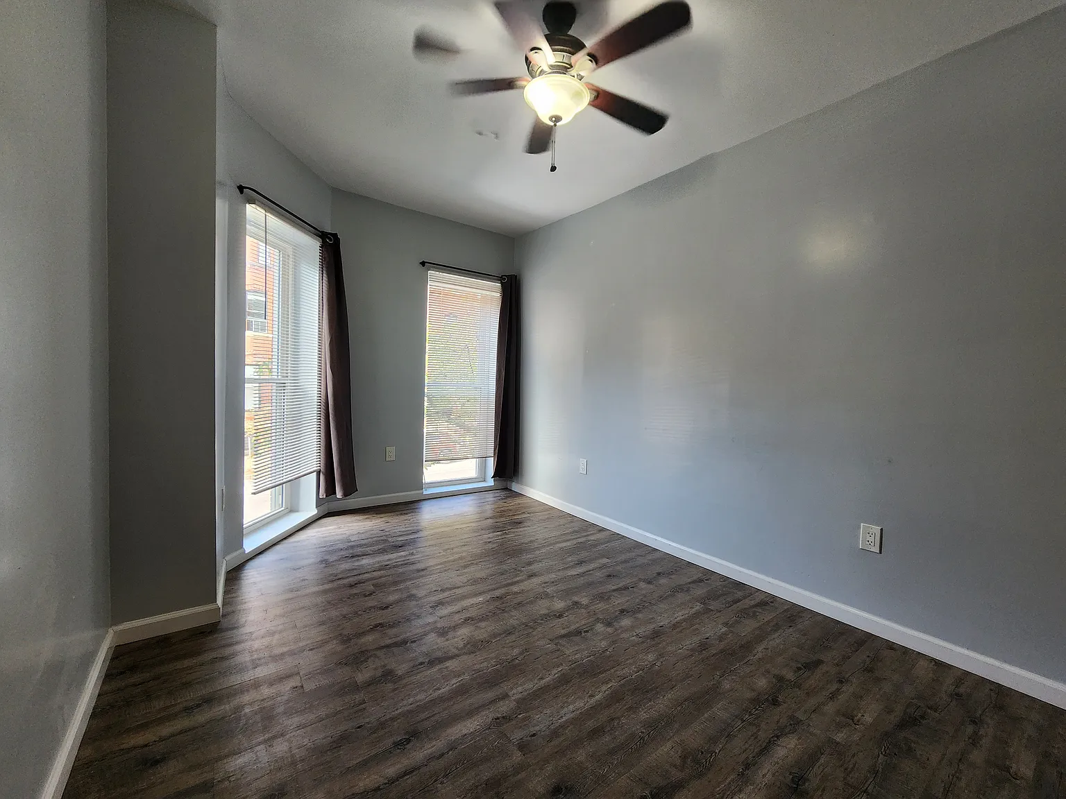 1729 Saint Paul St — Photo 4