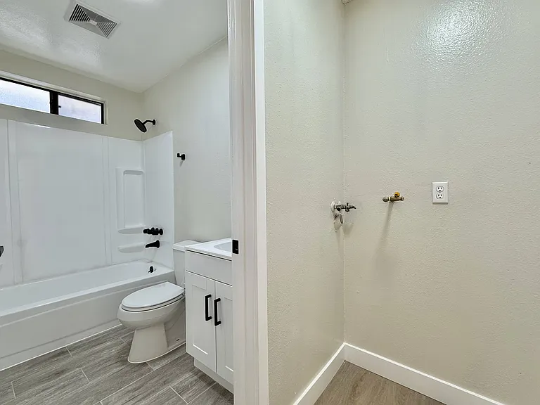20607 S Harvard Blvd — Photo 15