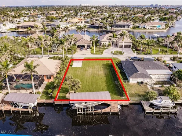 5042 Sorrento Ct, Cape Coral, FL 33904