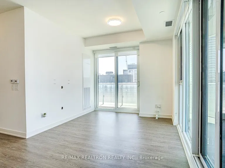 425 Front St E #1213 — Photo 12