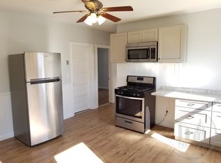 32 Grosvenor Ave #1, Providence, RI 02908