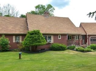 138 Warren St, Upton, MA 01568