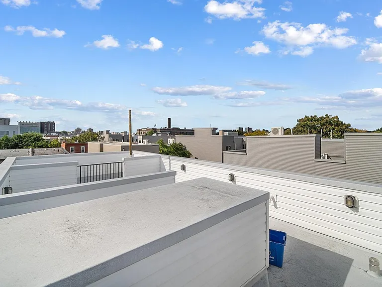 1940 N 6th St #2 — Photo 30