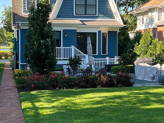 4th image of 90 E Woodland Rd