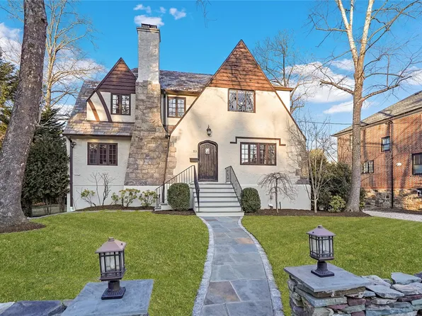 23 Pine Brook Drive, Larchmont, NY 10538