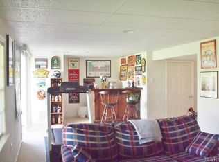 544 Parkside Ct, Allentown, PA 18104