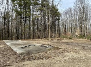 497 Long Plains Rd, Buxton, ME 04093