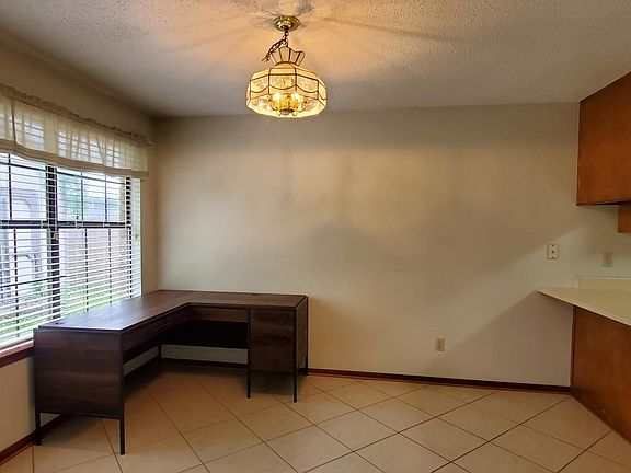 5th image of 664 Seapine Cir