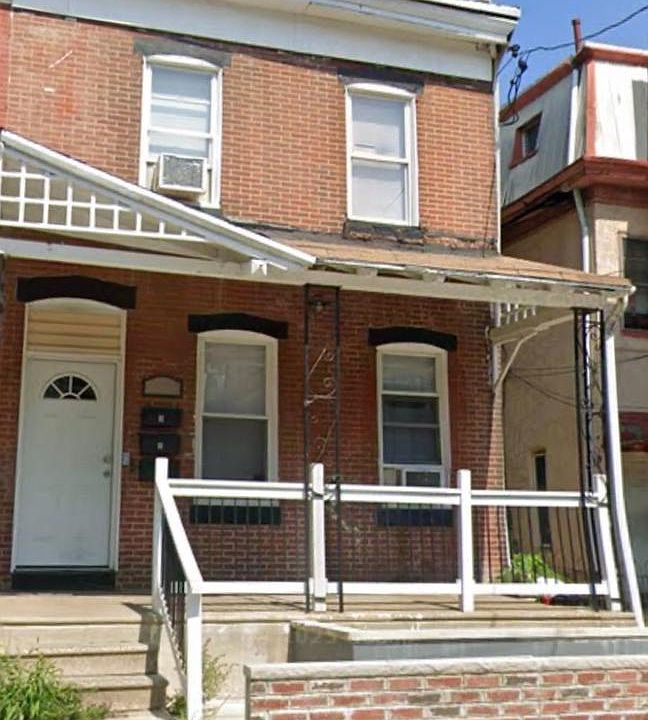 1st image of 4628 Penn St