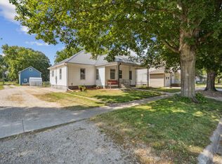 215 W Greene St, Clarksville, IA 50619