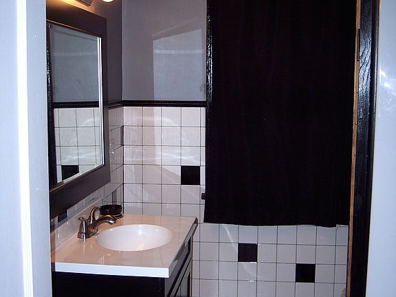 Ceramic tile in bath