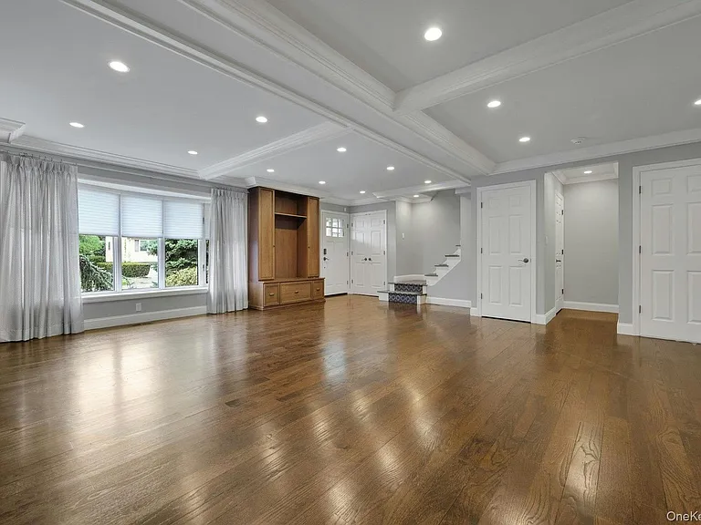 47 Highland Ave — Photo 3