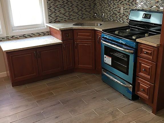 2nd image of 2879 Roberts Ave #2FAMILY