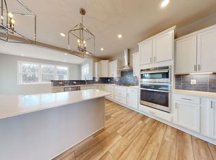 6419 Agate Trl, Inver Grove Heights, MN 55077