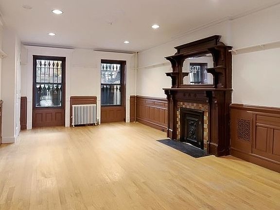 2nd image of 686 Putnam Ave #1G