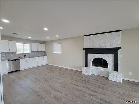 3rd image of 4311 W Miramar Drive