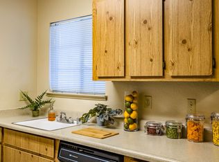 Country Brook Rental Condos, San Ramon, CA 94583