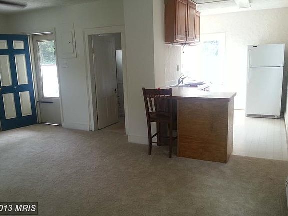 5th image of 1320 Queens Hwy