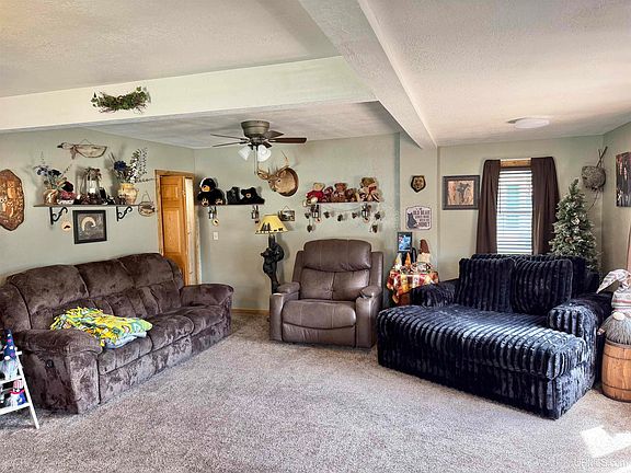 5th image of 809 E Pierce St