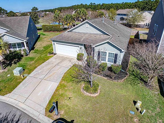 4th image of 402 Pomegranate Dr