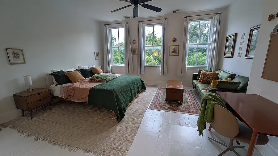 2 bed, 2700 sqft, $2,750 — Photo 2
