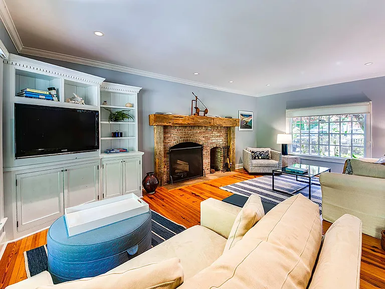 36 Whooping Hollow Rd — Photo 4