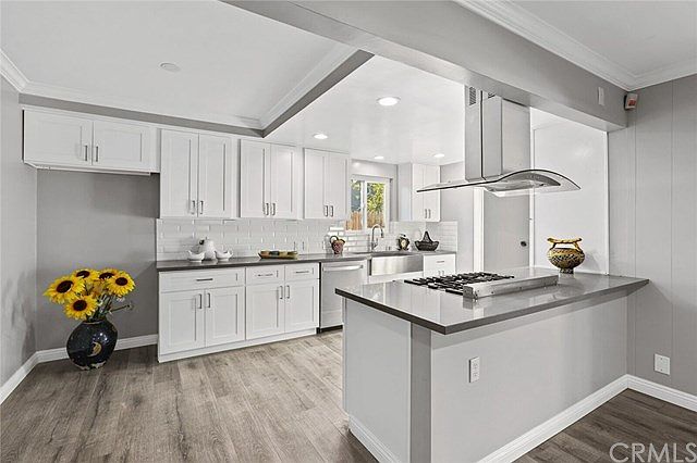 1st image of 9413 Lemon Ave