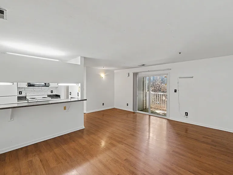 9535 University Terrace Dr #B — Photo 8