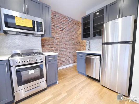 Rented by (Legacy) NY Quality Living Uptown | media 42