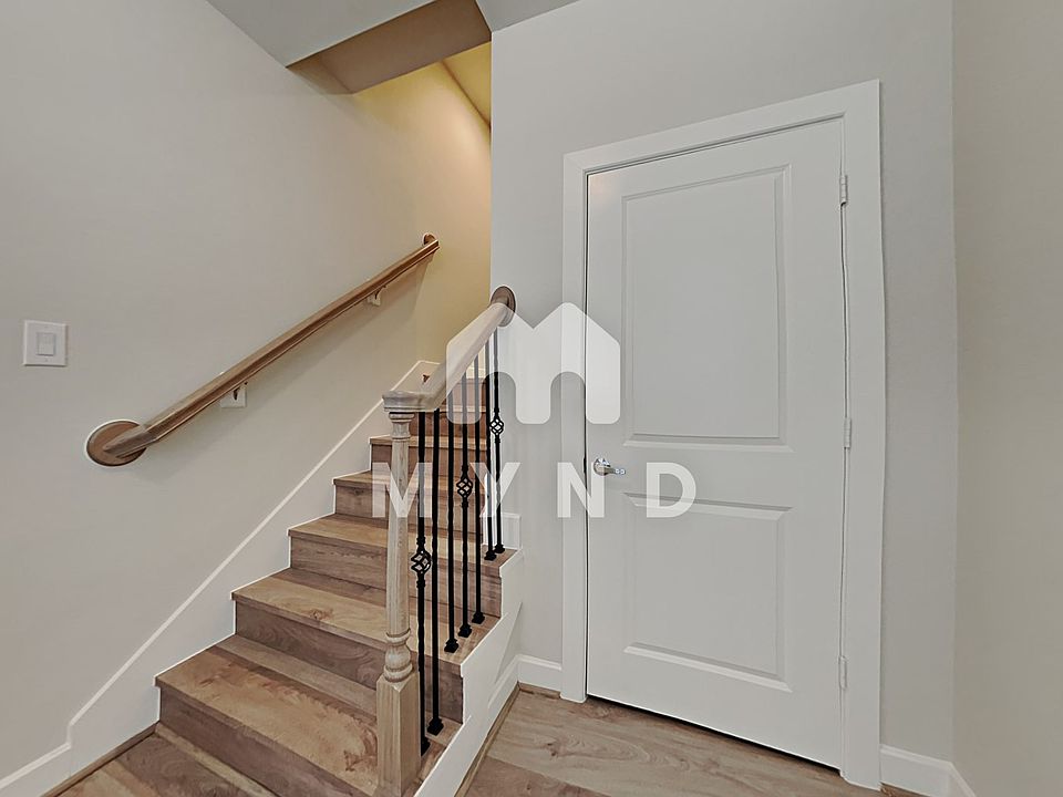 1st image of 10558 Executive Lake Dr