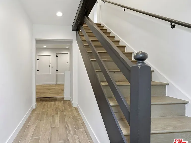 5452 Harcross Dr — Photo 42