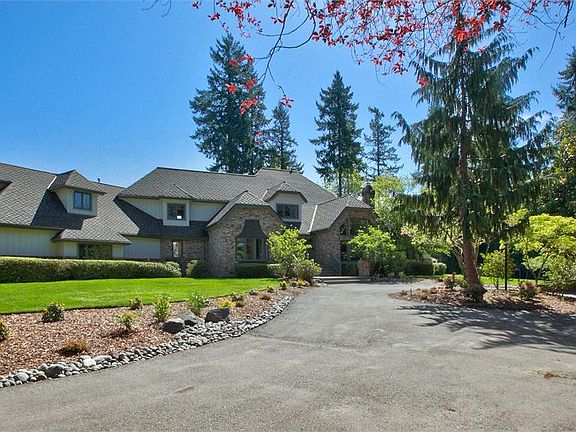 2nd image of 17359 NE 147th St