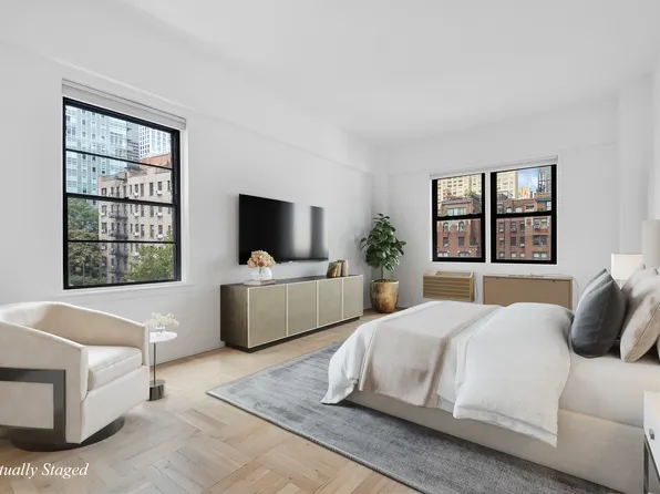 345 East 52nd Street image 5 of 11