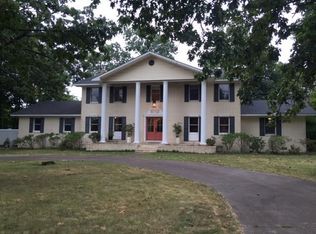 816 W Elgin St, Siloam Springs, AR 72761