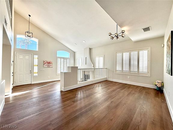 5th image of 109 Lakewood Garden Dr