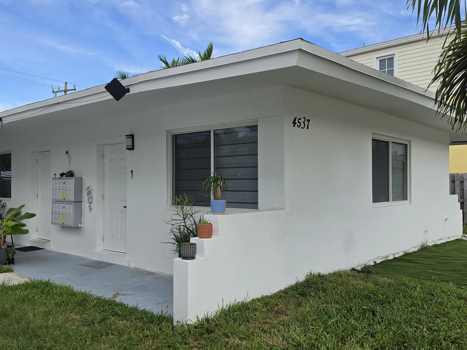 Studio, 1.0 bath, 400 sqft, $2,700 — Photo 1
